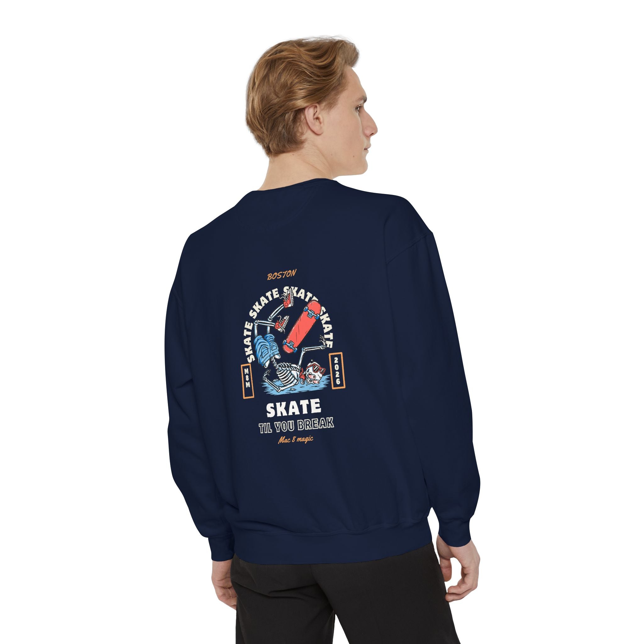 Skateboard Graphic Sweatshirt – 'Skate Till You Break' Retro Crewneck